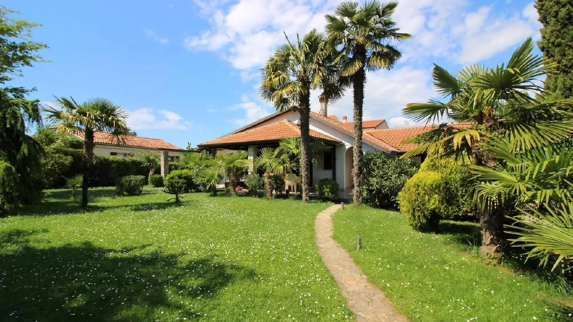 Holiday home Ferienhaus Manja In Porec Mit Gepflegtem Garten